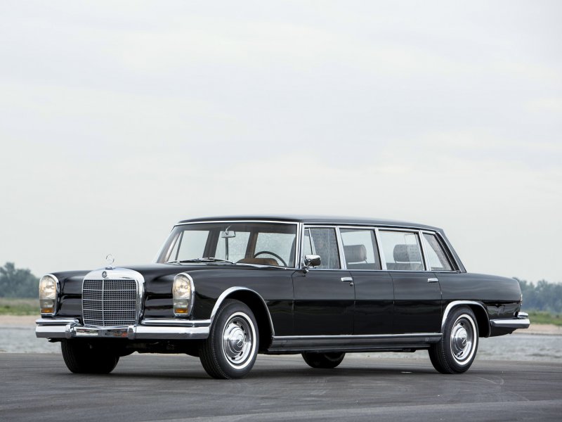 Мерседес s 600 Guard Pullman