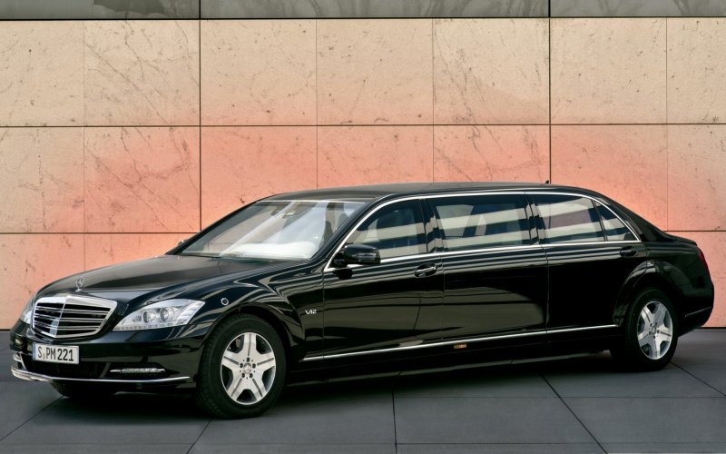 Мерседес s 600 Guard Pullman