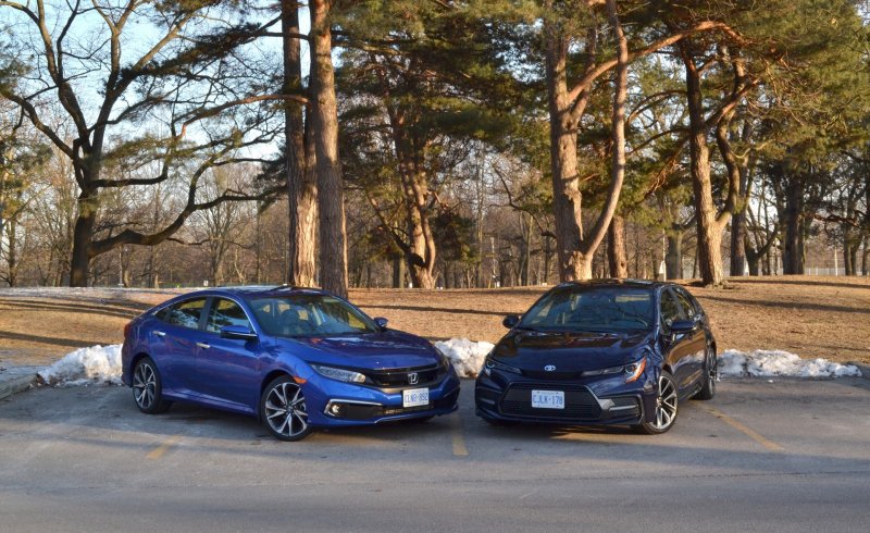 Honda Civic 2012 хэтчбек