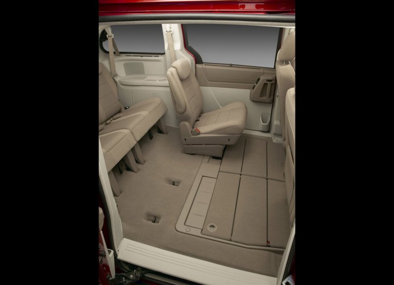 Dodge Caravan 2007 салон