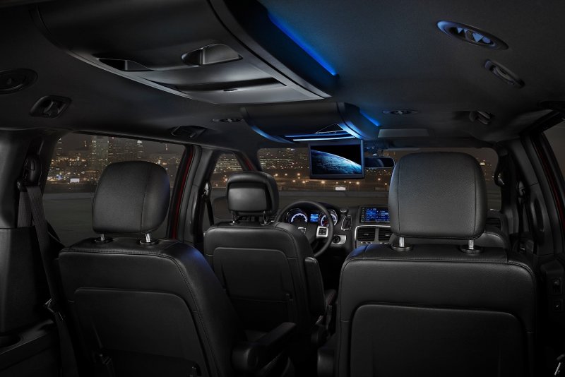 Dodge Grand Caravan 4 салон