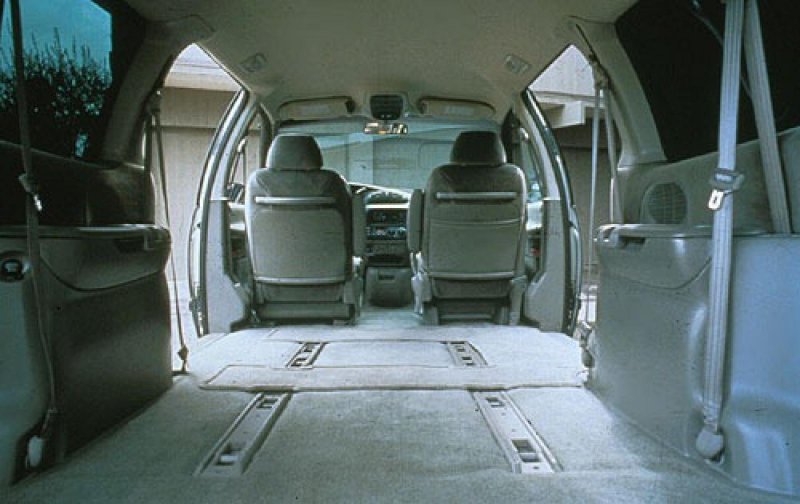 Dodge Caravan 2000 салон