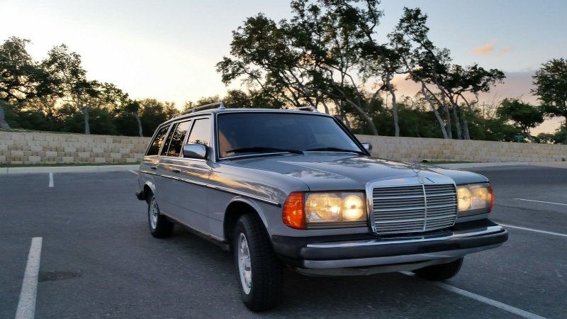 1985 Mercedes-Benz 300d
