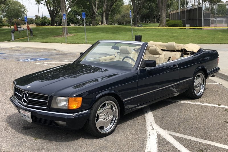 Mercedes Benz 1985