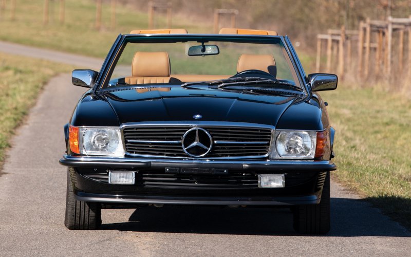 Мерс 380 se