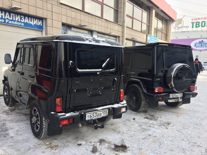 Черный УАЗ Хантер под Гелендваген