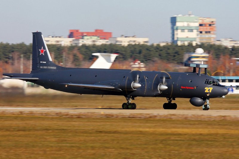 Противолодочный самолет ил-38н