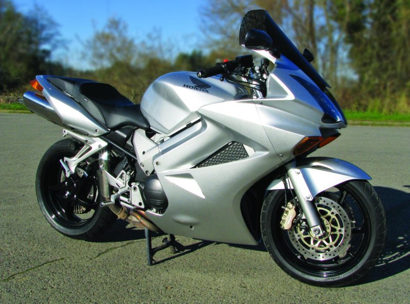 Мотоцикл Honda VFR 800