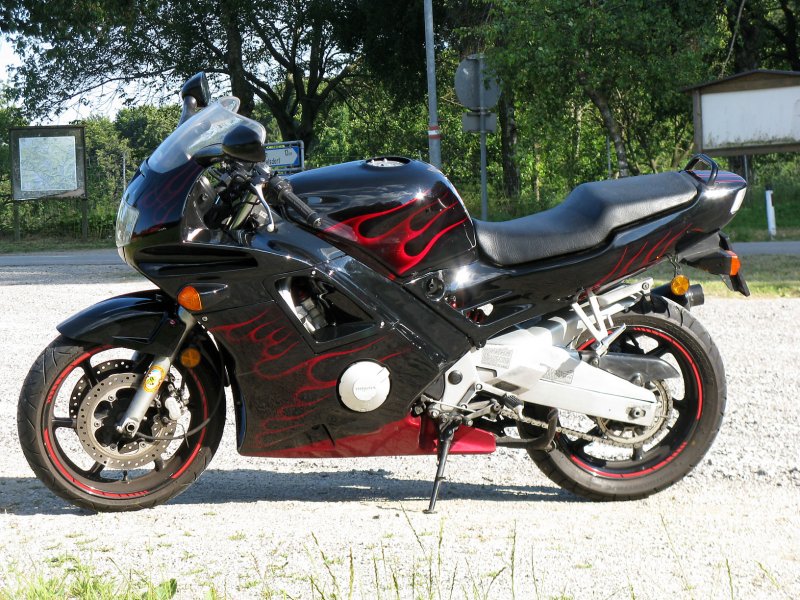 Honda CBR 600 f2