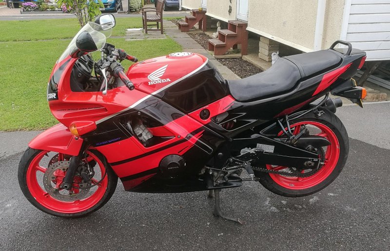 Honda CBR 600 f2