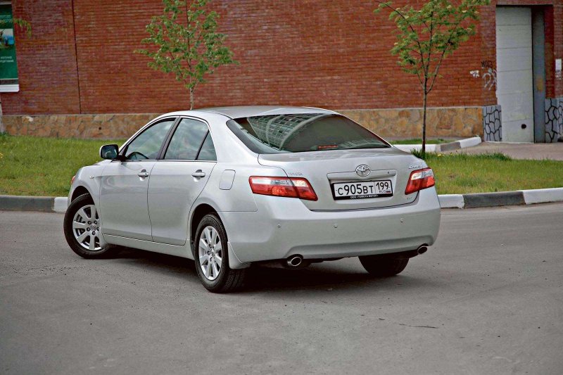 Toyota Camry v40
