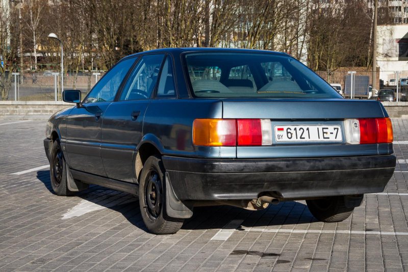 Audi 80 b3 зеленая