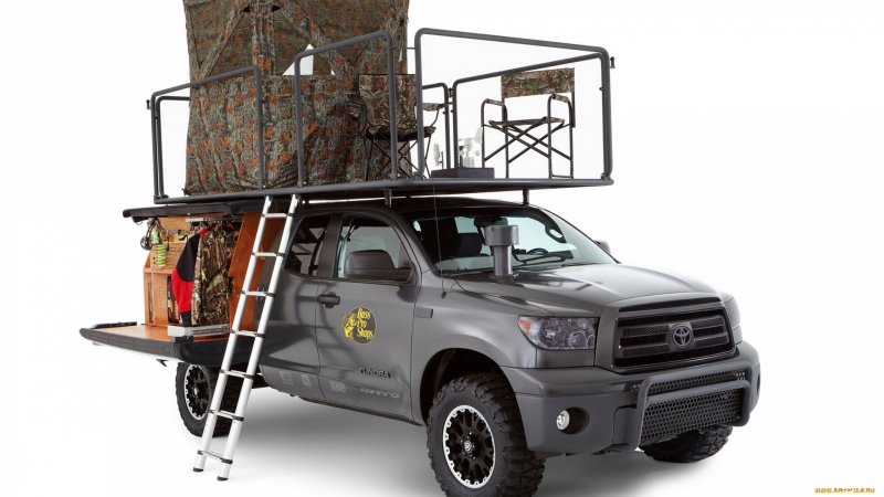 Машина для охоты Toyota Tundra