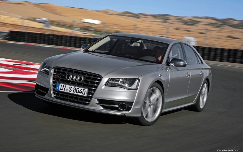 Ауди s8 quattro