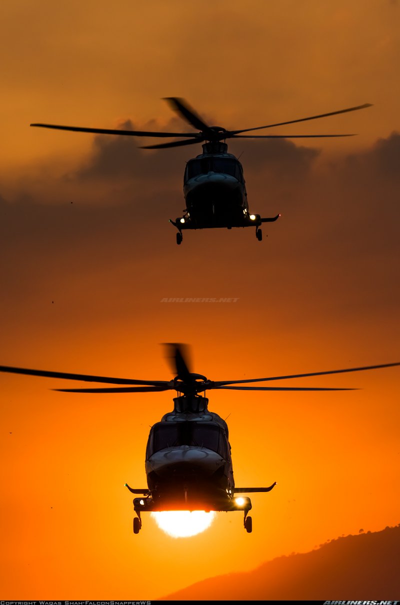 Вертолет Leonardo aw109