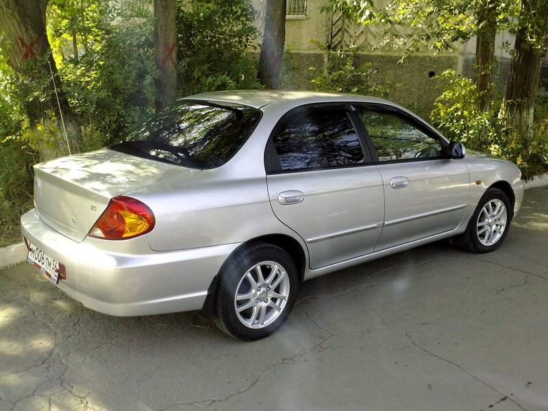 Kia Spectra 2006