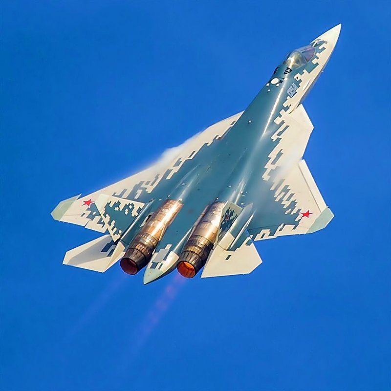 Су-57 реактивный самолёт