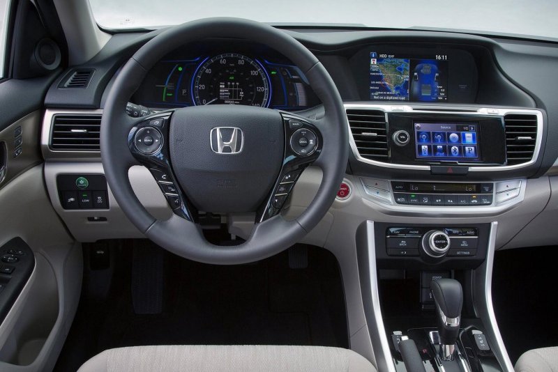Honda Accord гибрид 2014