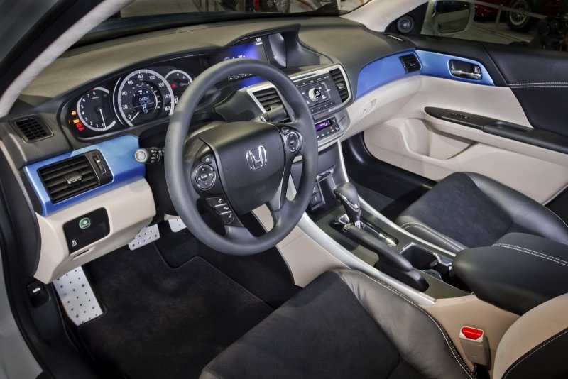 Honda Accord 2013 салон