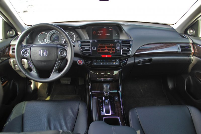 Honda Accord 9 салон