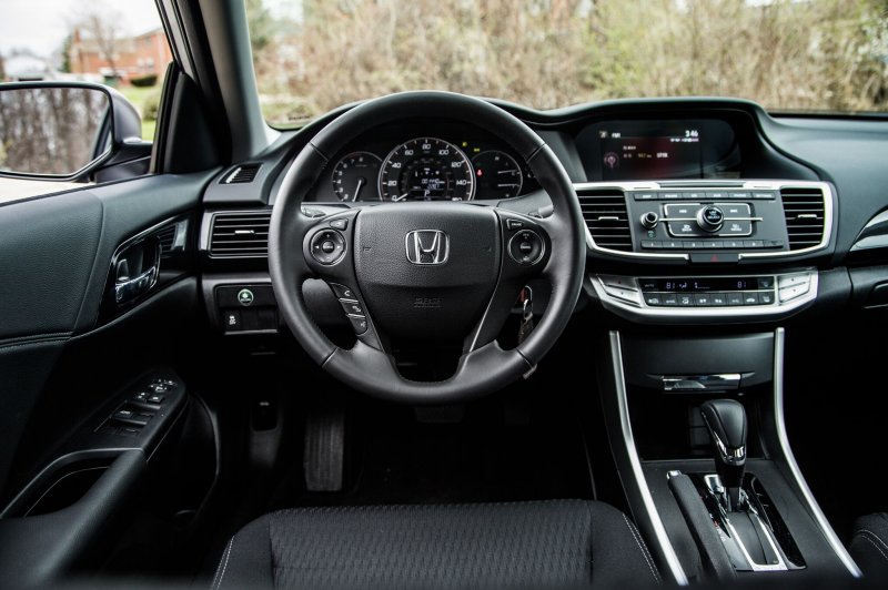 Honda Accord 2017 салон
