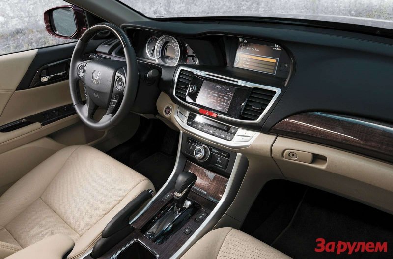 Honda Accord 2013 салон