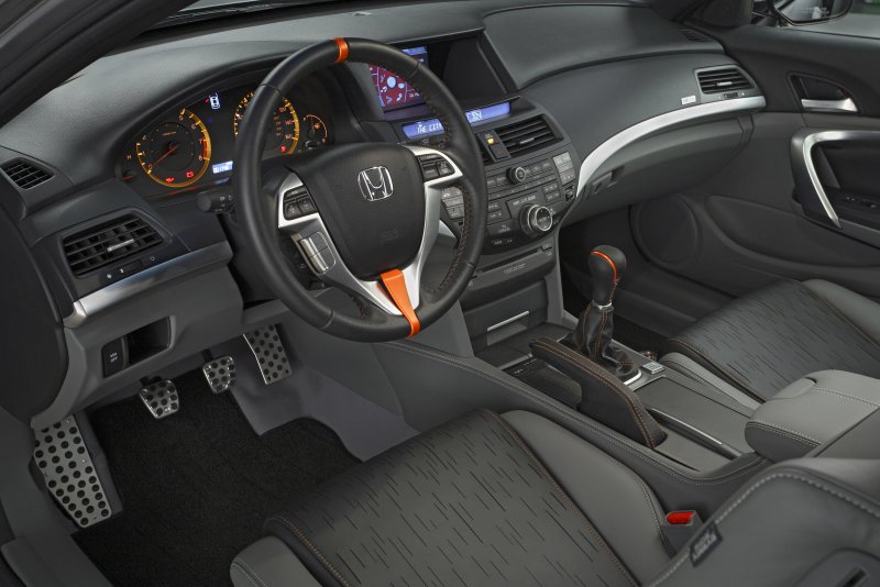 Honda Accord Coupe Salon 2014