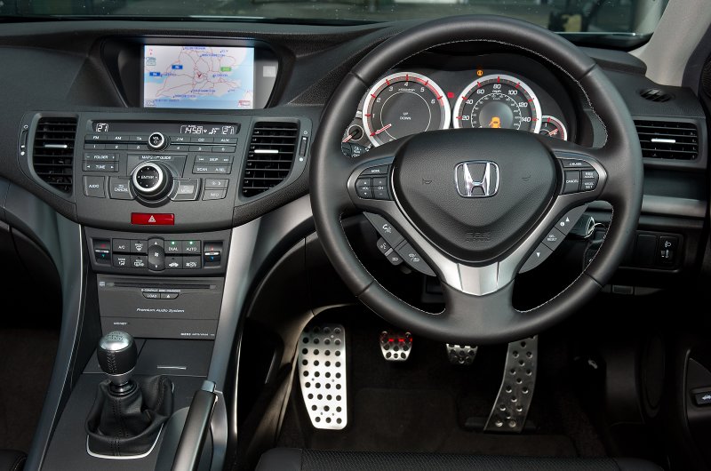 Honda Accord 2008 Type s салон