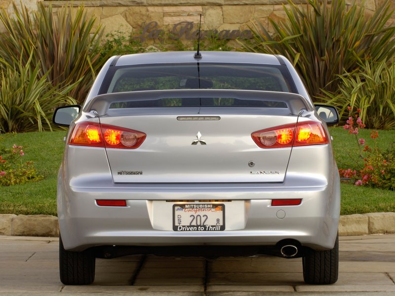 Mitsubishi Lancer x 2008 сзади