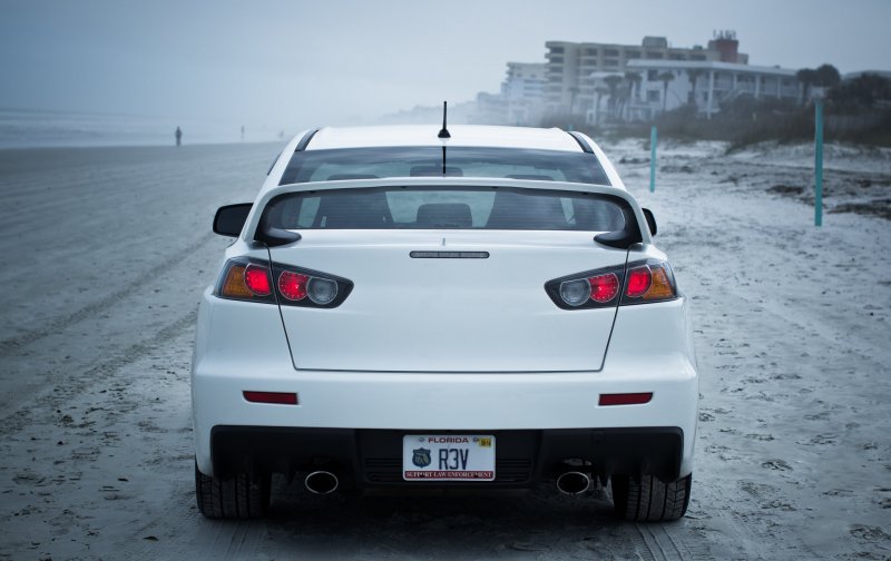 Mitsubishi Lancer EVO 10 зад