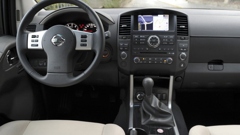 Nissan Pathfinder r51 2014