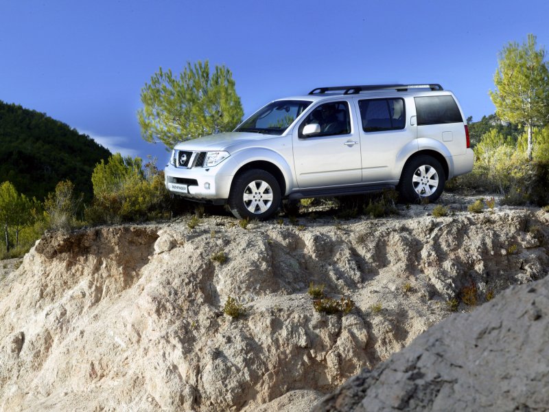 Nissan Pathfinder r51 2005