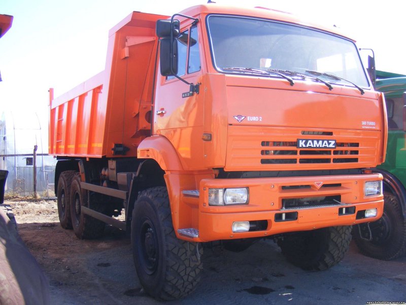 Самосвал КАМАЗ-6522-6011-53