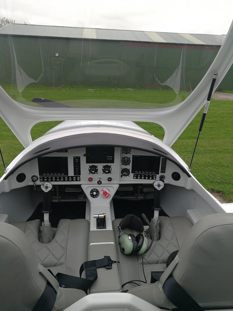 Bristell ng-5 кабина