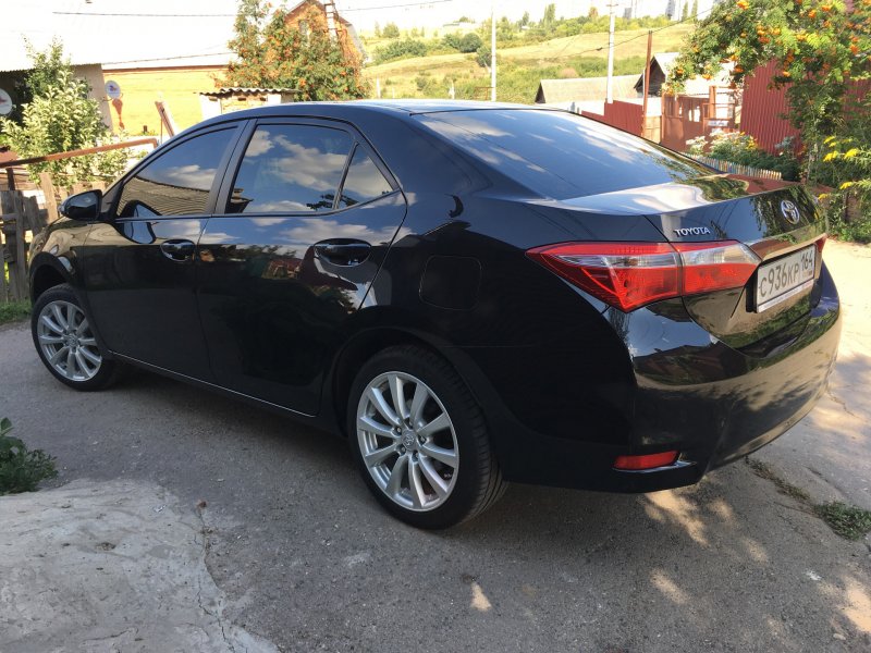 Toyota Corolla r17