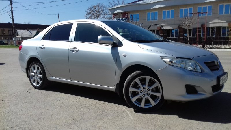 Toyota Corolla 2008 колеса