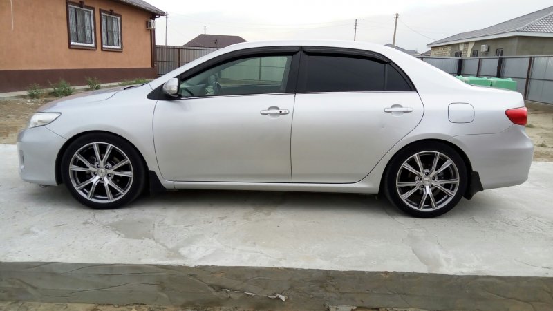 Slik Corolla r18
