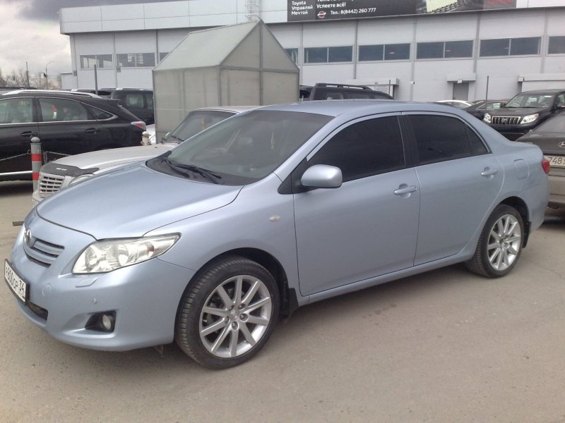 Toyota Corolla 2008 на дисках r17