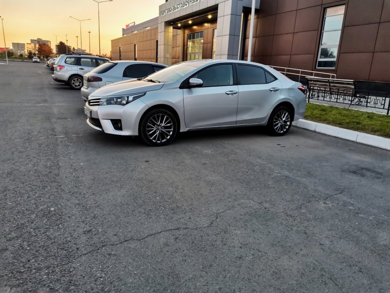 Toyota Corolla r17