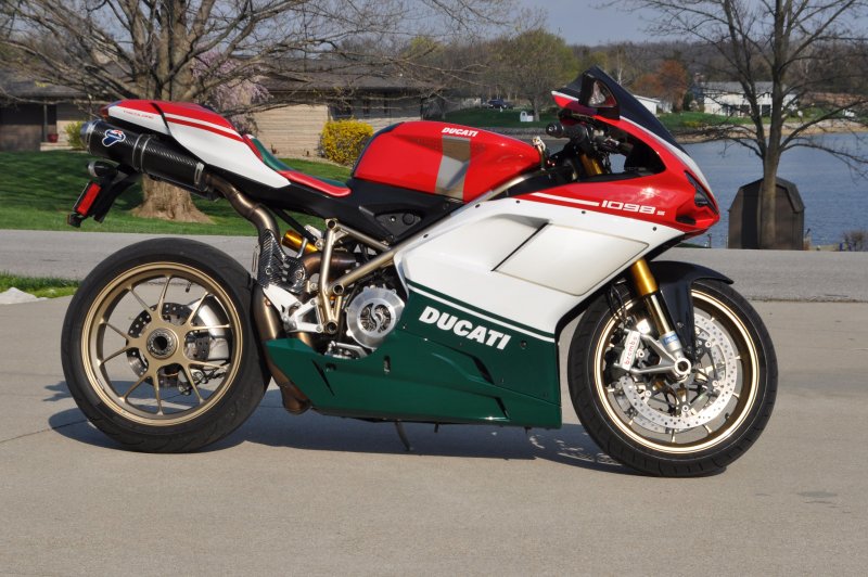 Dodge Tomahawk v10 Superbike