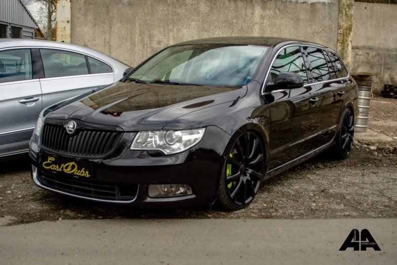 Skoda Superb 2 Black