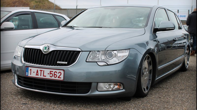 Skoda Superb mk2