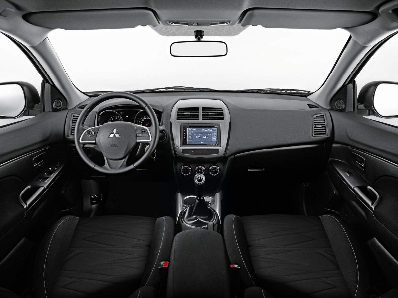 Mitsubishi ASX 2014 салон