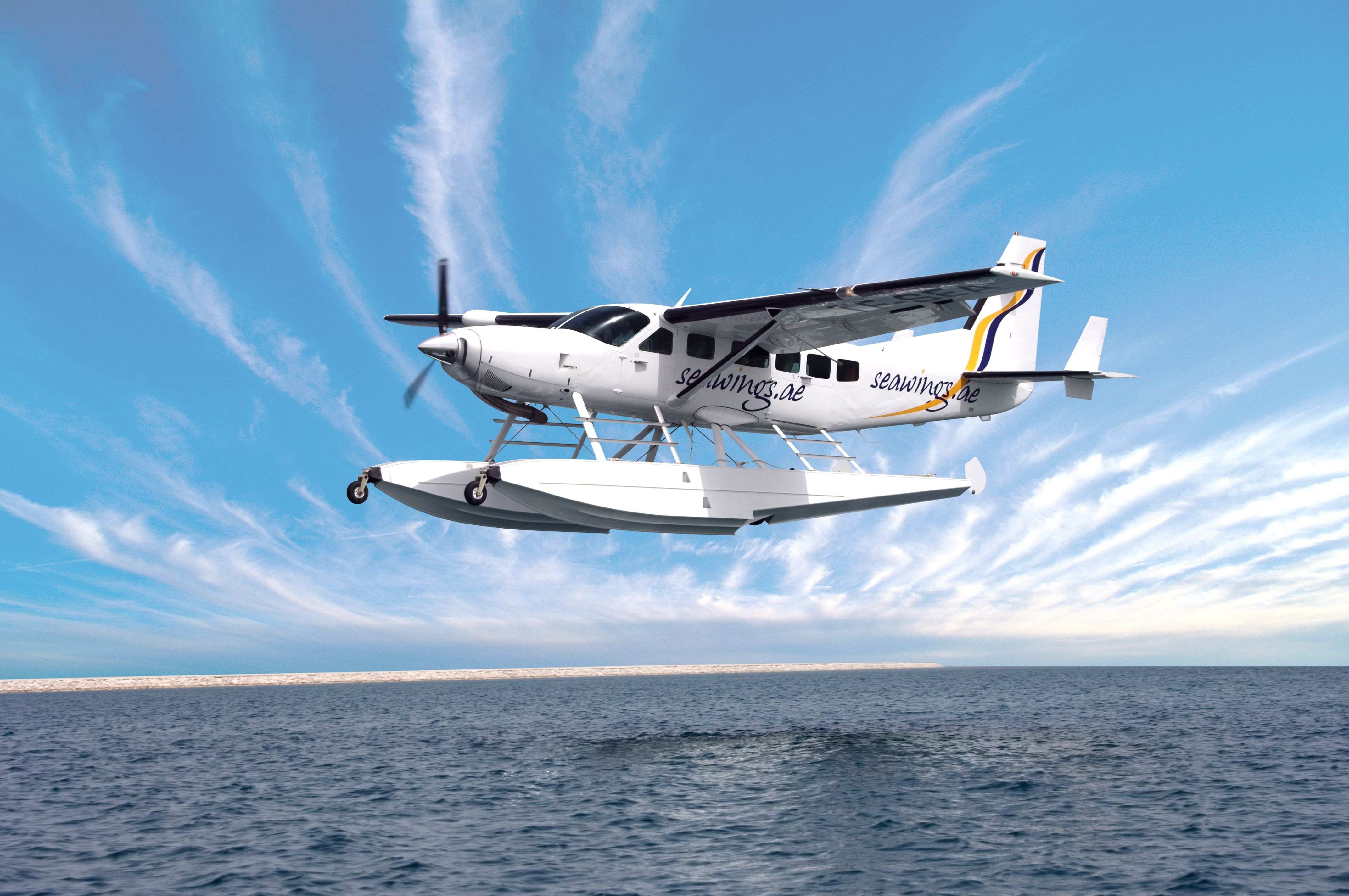 Самолет летающий по воде. Цесна гидроплан. Цесна самолет гидроплан. Гидросамолет Cessna, 208 Carava. Cessna 208 Caravan Amphibian.