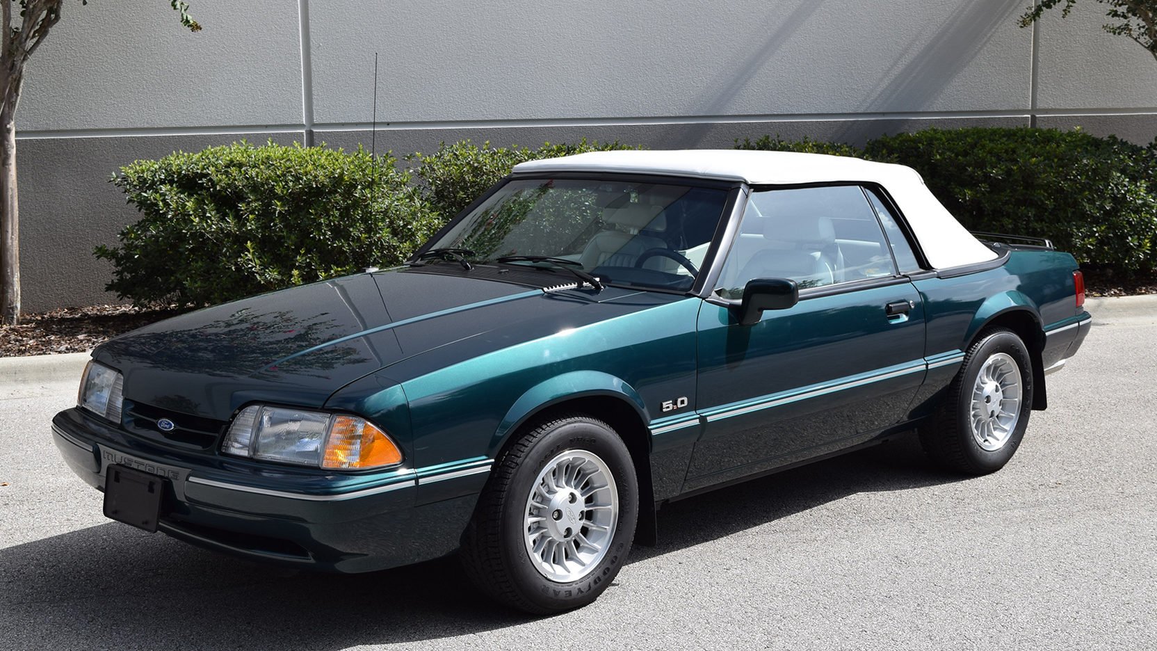 Купить форд 1990. Ford Mustang 1990. Ford 1990. Ford Mustang LX 1990. Мустанг 1990х.