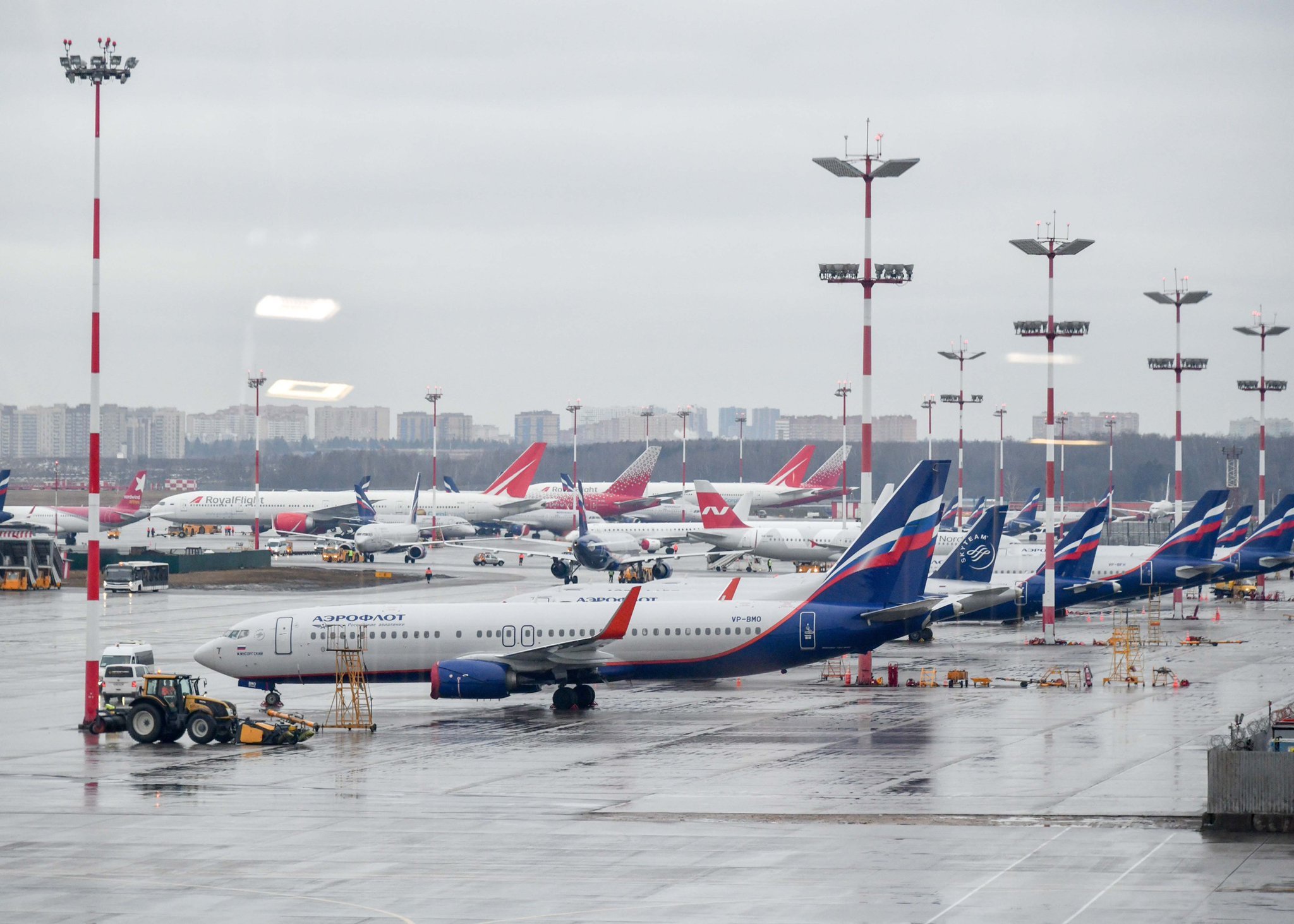 Самолеты аэропорты москва