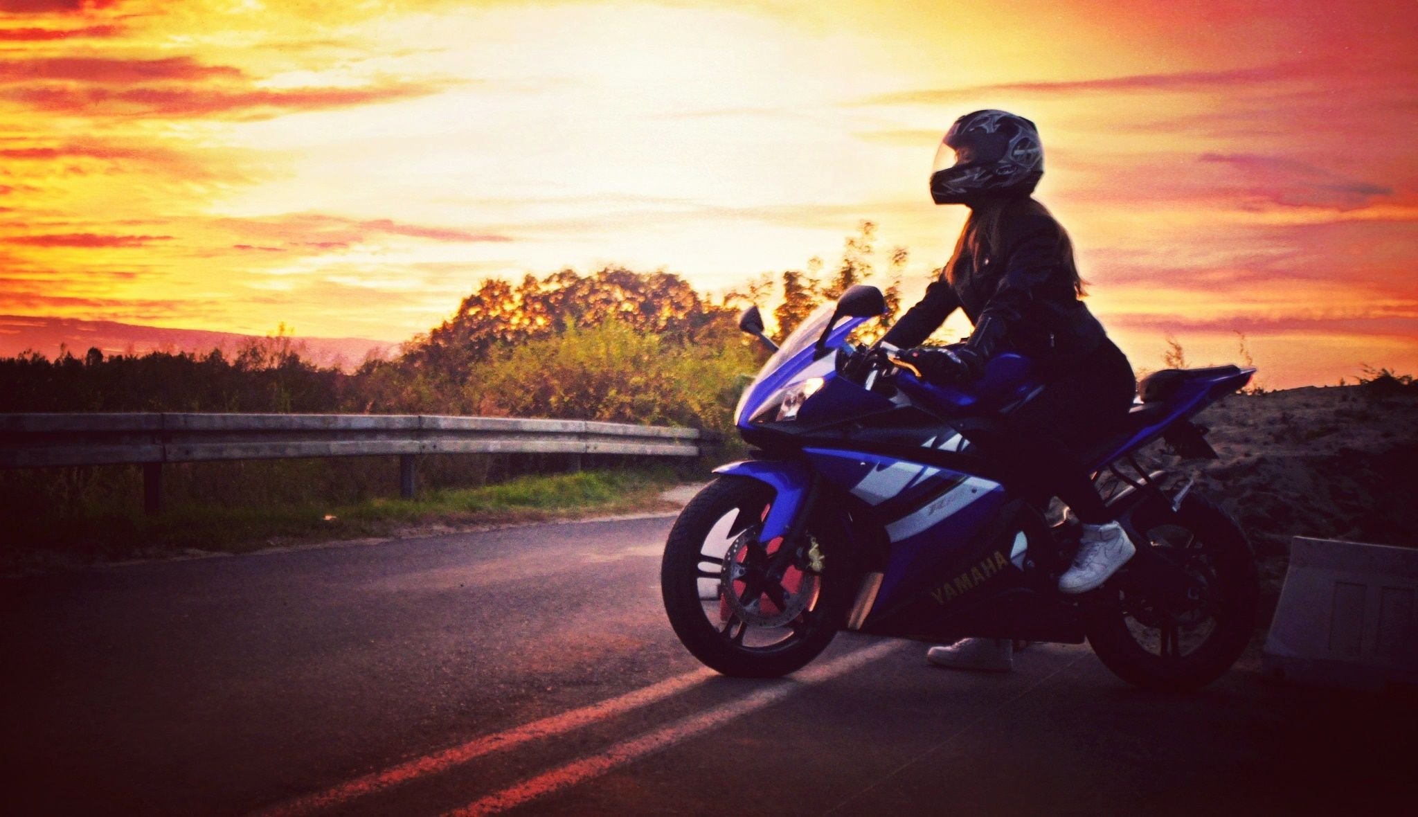 Красивые мотоциклы на закате
