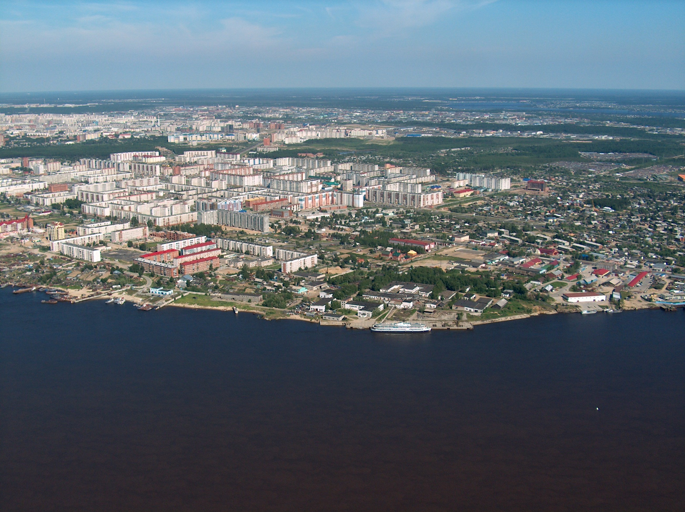 Ооо город сургут. Сургут с птичьего полета. Сургут с высоты птичьего полета. Нижневартовск с высоты птичьего полета. Город Урай с высоты птичьего полета.