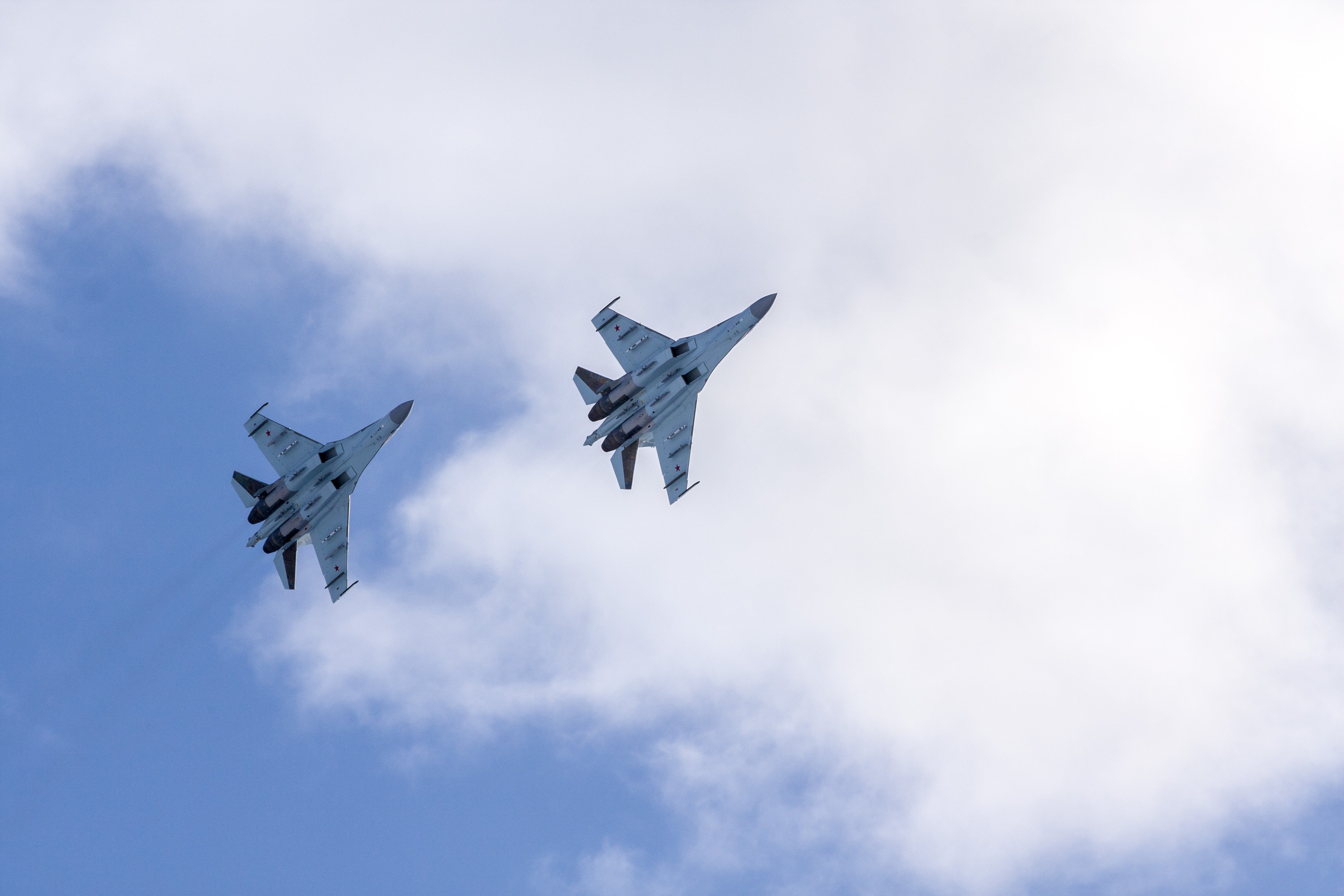 Фото самолеты в небе военные самолеты