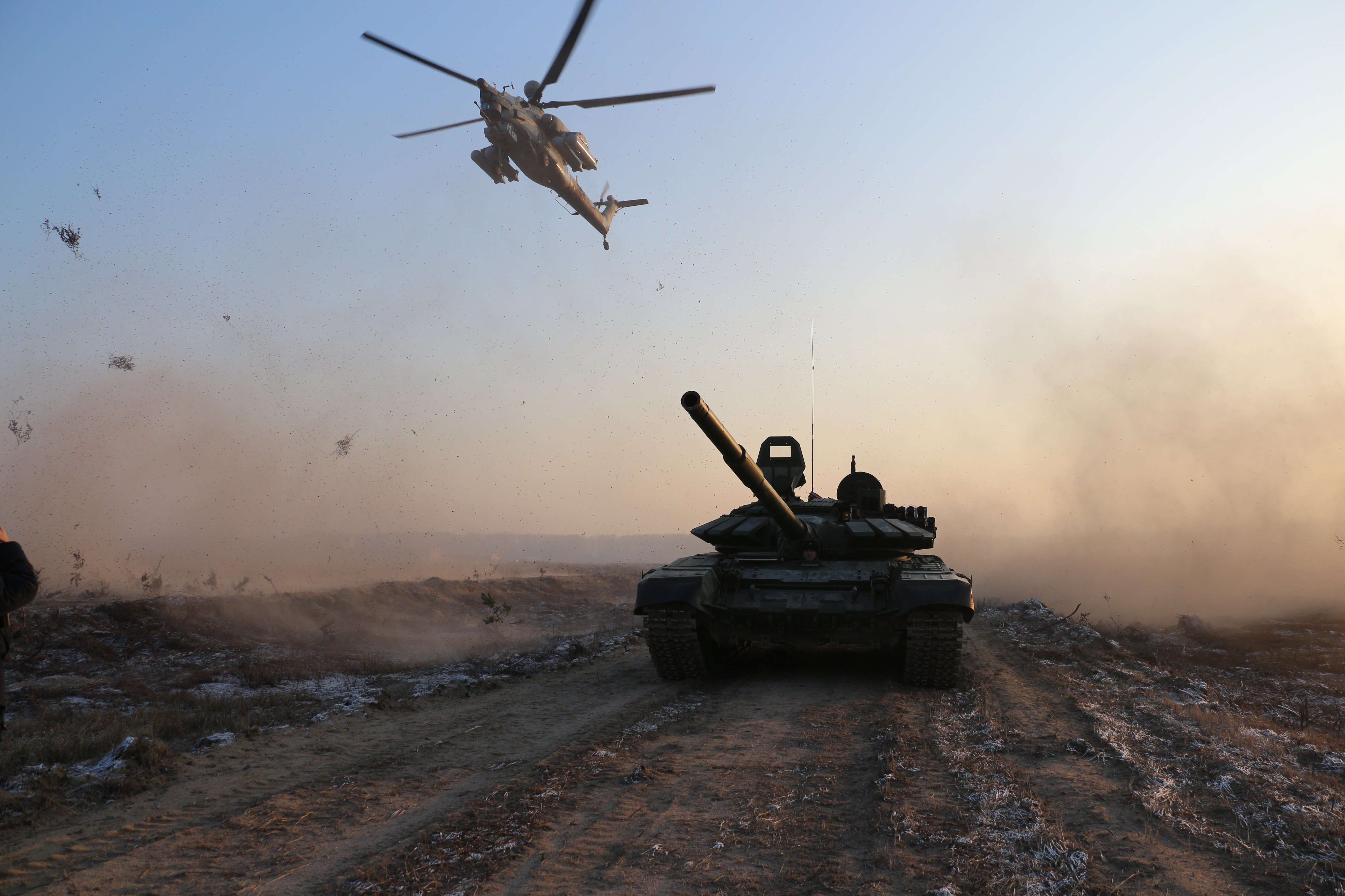 Операция военные танки. Т-72 В Чечне. Т 72 В Сирии вс РФ. Танк т-62 в Чечне. Т 72 Вагнер.
